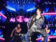 GAI在演唱会庆祝重庆铜梁龙冲超成功