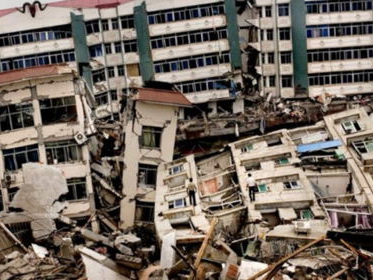 成都地震：突发自然灾害引发社会关注与救援行动